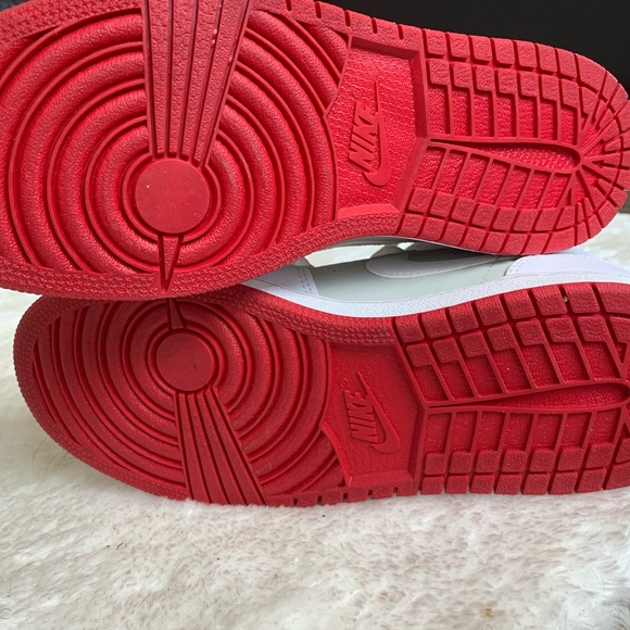 AIR JORDAN 1 RETRO 'HARE' 2009 - Picture 4 of 6